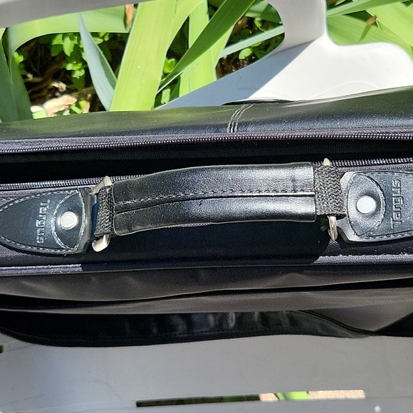 Targus Laptop Bag, Black Canvas, Faux Leather Trim, Unisex, 15.5"x11" - Picture 9 of 15